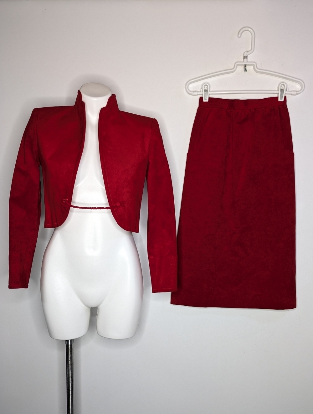 Vintage King James Red Faux Suede Bolero Jacket & Skirt Set XS/S - Picture 2 of 14